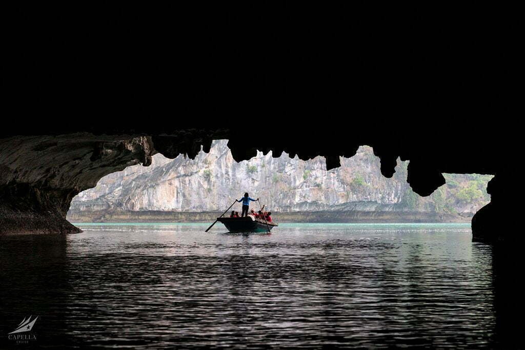 Day 2: Dark & Bright cave - Lan Ha Bay