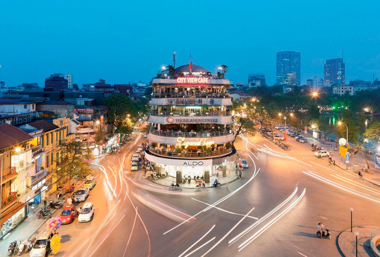 DAY 1: ARRIVAL IN HANOI CITY/ CITY TOUR BY JEEP/ BAR CRAWL IN EVENING 