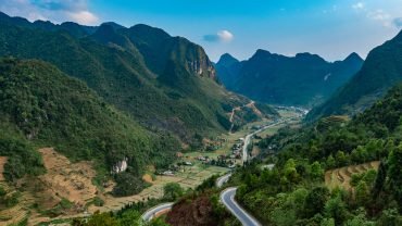 A Springtime Tour of Northern Vietnam’s Blossom-Adorned Landscapes